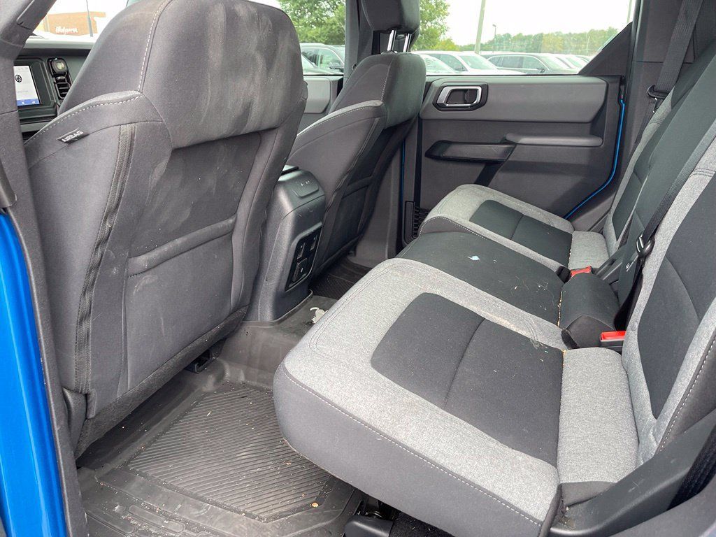 Used 2023 Ford Bronco 4-Door w/ Sasquatch Package AWD/4WD image 6