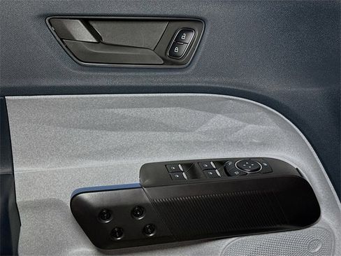 New 2025 Ford Maverick XLT w/ XLT Luxury Package image 12