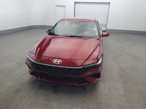 Used 2024 Hyundai Elantra SEL FWD image 15