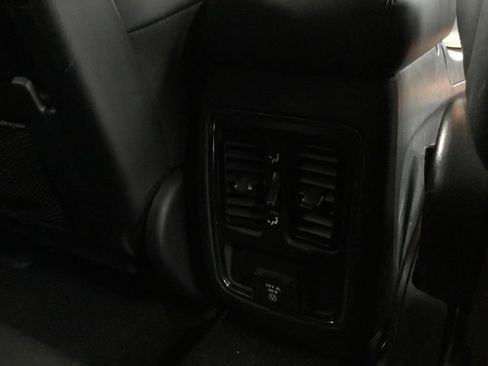 Used 2021 Jeep Grand Cherokee Laredo X AWD/4WD image 21