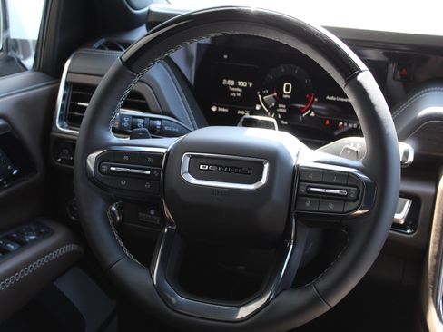 New 2026 GMC Yukon Denali Ultimate AWD/4WD image 24