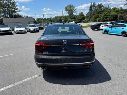 Used 2017 Volkswagen Passat 1.8T R-Line FWD image 10