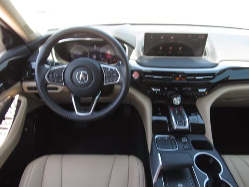 Used 2024 Acura MDX SH-AWD image 18