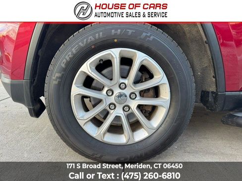 Used 2015 Jeep Grand Cherokee Laredo w/ Quick Order Package 23E AWD/4WD image 11