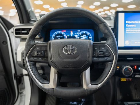 Used 2024 Toyota Tacoma TRD Off-Road image 40