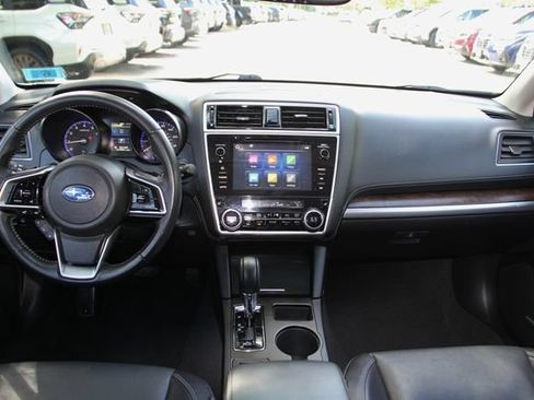 Used 2018 Subaru Outback 2.5i Limited AWD/4WD image 36