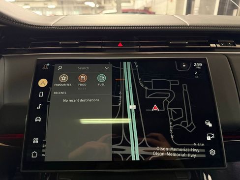 Used 2023 Land Rover Range Rover Sport SE Dynamic image 12