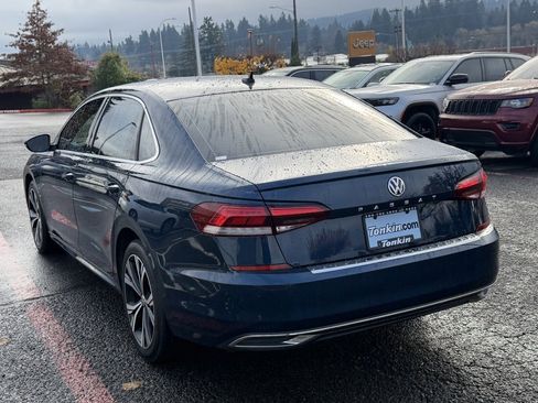 Used 2022 Volkswagen Passat 2.0T SE image 9