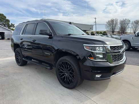 Used 2019 Chevrolet Tahoe LT image 3