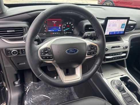 Certified 2023 Ford Explorer XLT w/ Equipment Group 202A image 25