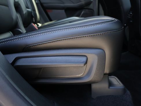 Used 2025 Ford Escape SE FWD image 14