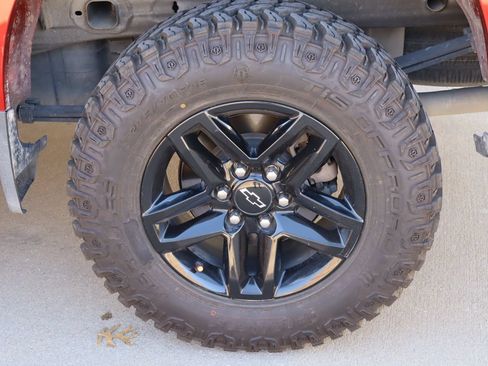 Used 2021 Chevrolet Silverado 1500 LT Trail Boss w/ Convenience Package II AWD/4WD image 28
