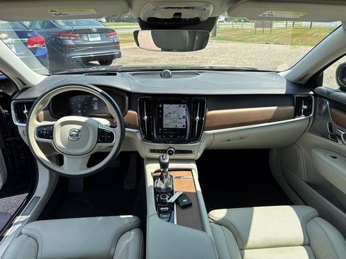 Used 2017 Volvo S90 T6 Inscription w/ Vision Package AWD/4WD image 31