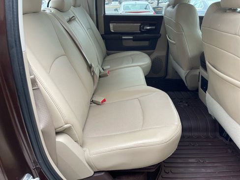 Used 2015 RAM 1500 Laramie w/ Convenience Group image 40