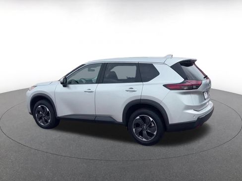 Used 2025 Nissan Rogue SV AWD/4WD image 10
