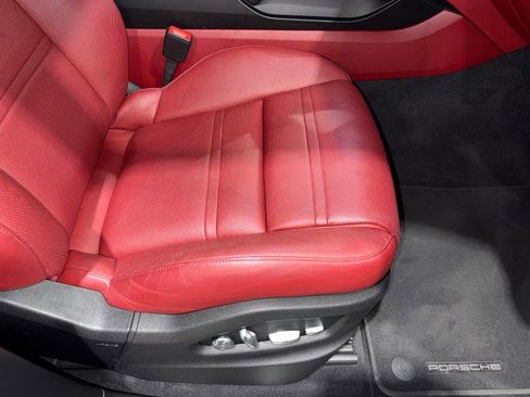 Used 2020 Porsche Cayenne image 68