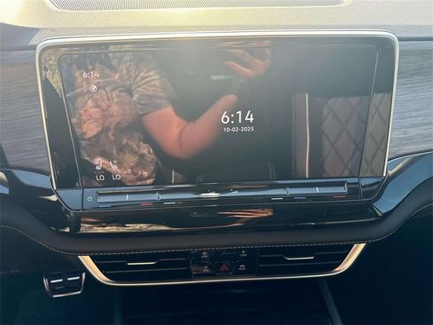 New 2026 Volkswagen Atlas SEL Premium R-Line AWD/4WD image 20