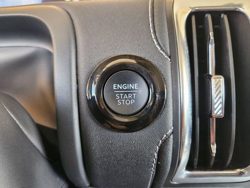 Used 2025 Ford Expedition Max Platinum AWD/4WD image 22