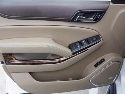 Used 2018 GMC Yukon XL SLT image 11