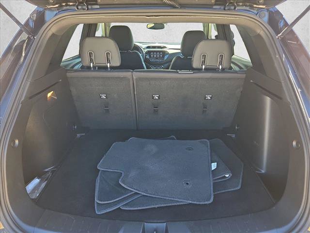 Used 2021 Chevrolet TrailBlazer RS w/ Technology Package FWD image 5