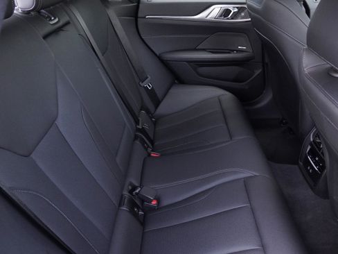 Certified 2025 BMW 440i xDrive AWD/4WD image 38