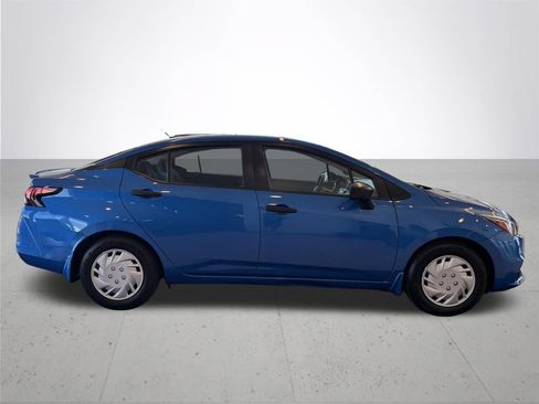 Used 2022 Nissan Versa S FWD image 6