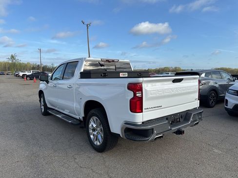 Used 2020 Chevrolet Silverado 1500 LTZ w/ LTZ Premium Package image 2