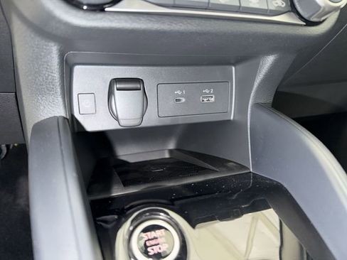 New 2025 Nissan Versa SR w/ Trunk Package image 24