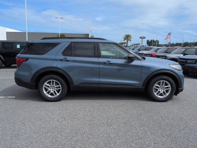 New 2027 Ford Explorer Active w/ Active Comfort Package RWD image 3
