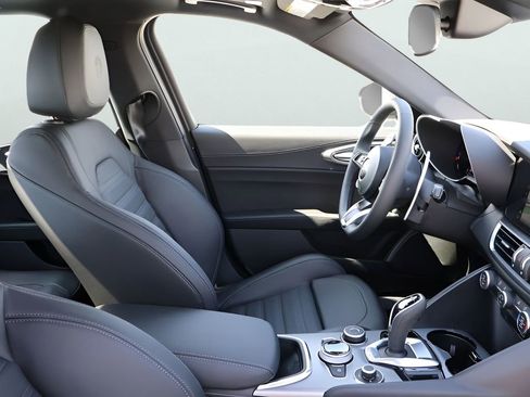 New 2026 Alfa Romeo Giulia AWD image 11