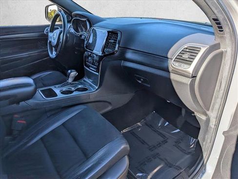 Used 2020 Jeep Grand Cherokee Altitude image 20