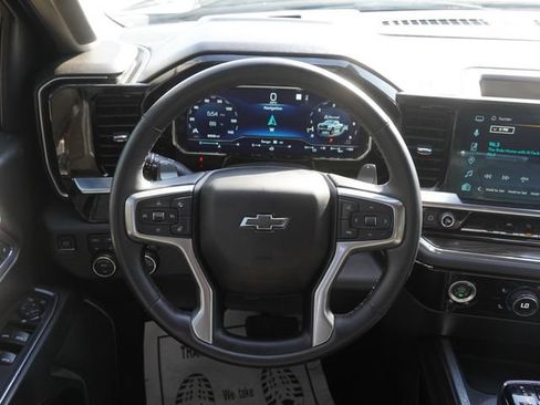 Used 2023 Chevrolet Silverado 1500 LT Trail Boss AWD/4WD image 15
