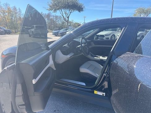Used 2023 Porsche Taycan 4S image 13