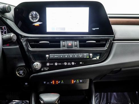 Used 2024 Lexus ES 350 w/ Premium Package image 21