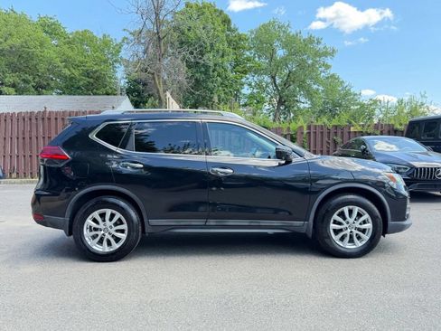 Used 2017 Nissan Rogue SV w/ Sun & Sound Touring Package AWD/4WD image 5