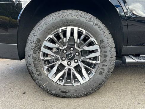 New 2026 Chevrolet Tahoe Z71 w/ Sun And Tow Package image 9