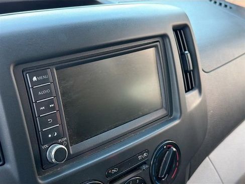 Used 2021 Nissan NV200 S image 12