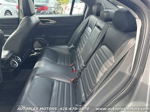 Used 2017 Alfa Romeo Giulia Ti w/ TI Lusso Light Wood Package image 13