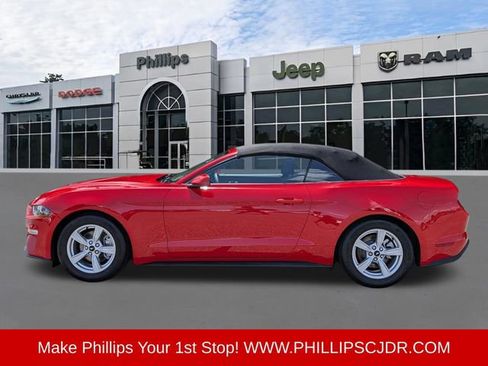 Used 2021 Ford Mustang Convertible RWD image 6