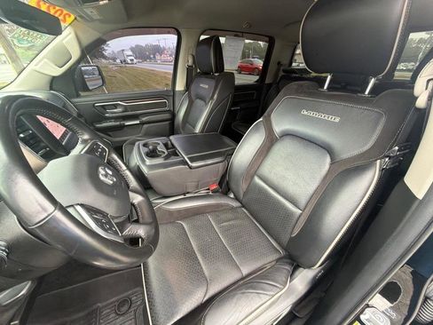 Used 2022 RAM 1500 Laramie RWD image 30