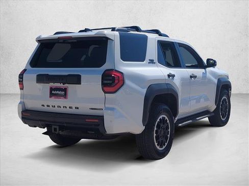 New 2025 Toyota 4Runner 4WD image 5