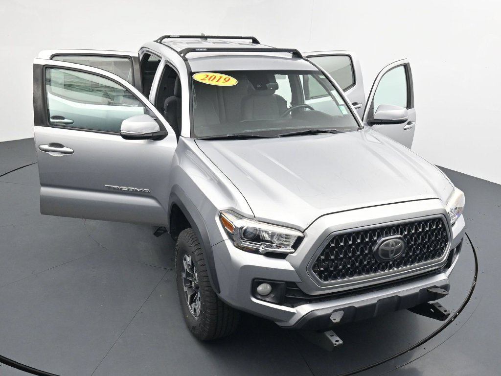 Used 2019 Toyota Tacoma TRD Off-Road AWD/4WD image 38