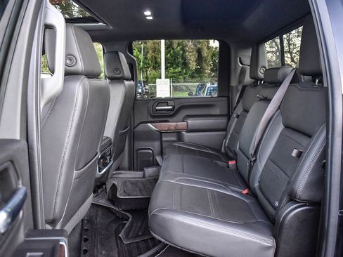 Used 2021 GMC Sierra 3500 Denali w/ Denali Ultimate Package image 17