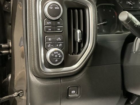 Used 2020 GMC Sierra 2500 AT4 w/ AT4 Preferred Package image 8