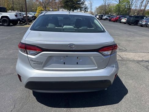 Used 2024 Toyota Corolla LE FWD image 4