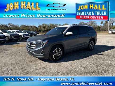 Used 2020 GMC Terrain SLT image 2