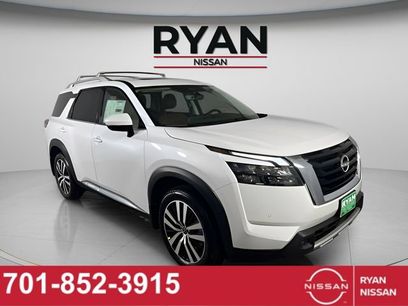 New 2025 Nissan Pathfinder Platinum w/ Cargo Package