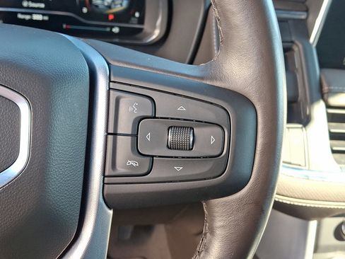 Used 2022 GMC Yukon SLT w/ SLT Luxury Package image 24