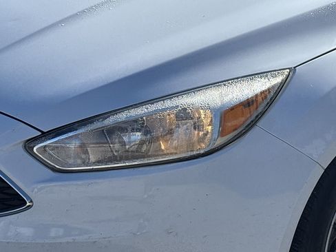 Used 2018 Ford Focus SE image 6