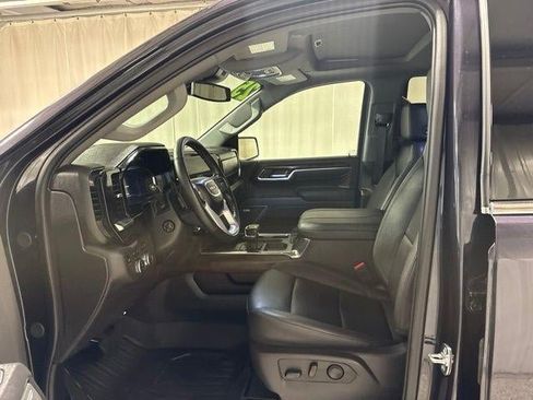 Used 2025 GMC Sierra 1500 SLT w/ SLT Premium Plus Package AWD/4WD image 14